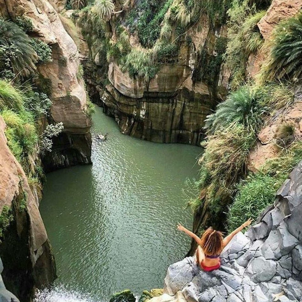 "وادي برتا" في ذيبان.. لوحة تخطف الأنفاس