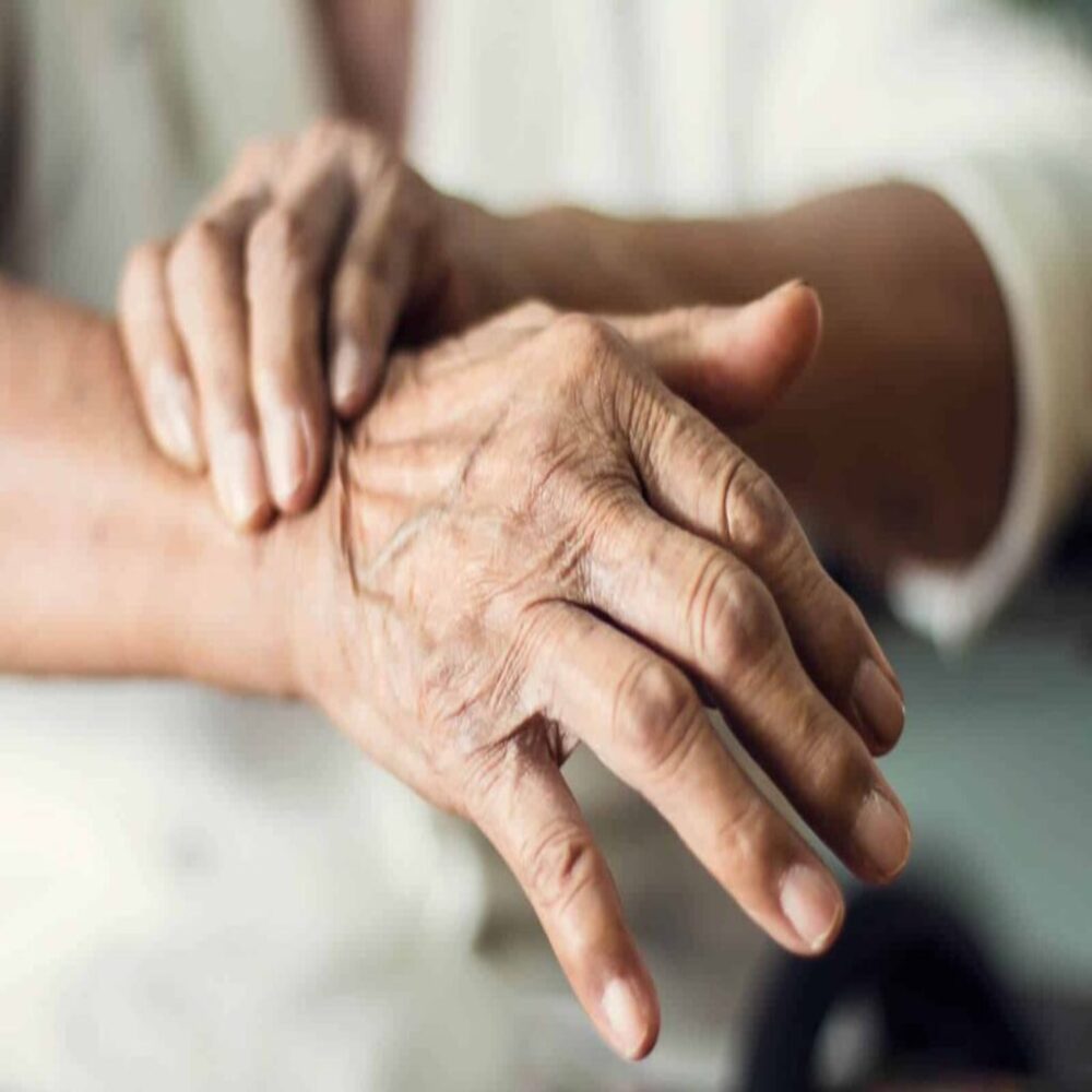 مرض باركنسون... أعراضه وطرق العلاج