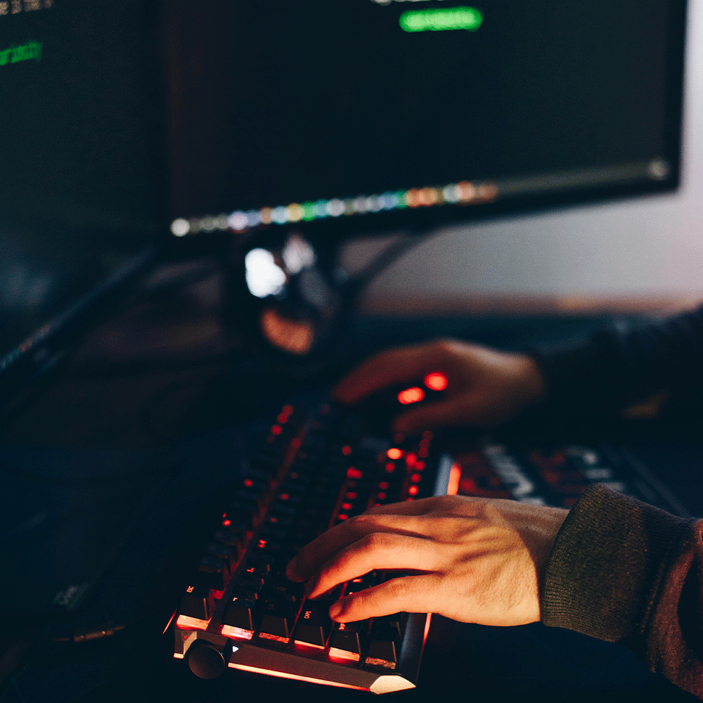 التنمر الإلكتروني.. وجه خفي للإساءة