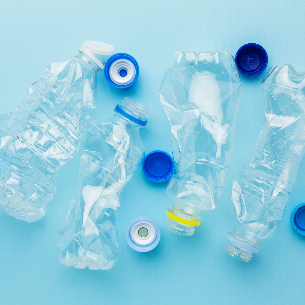 كيف ينتقل البلاستيك من النفايات إلى أطباق طعامنا؟