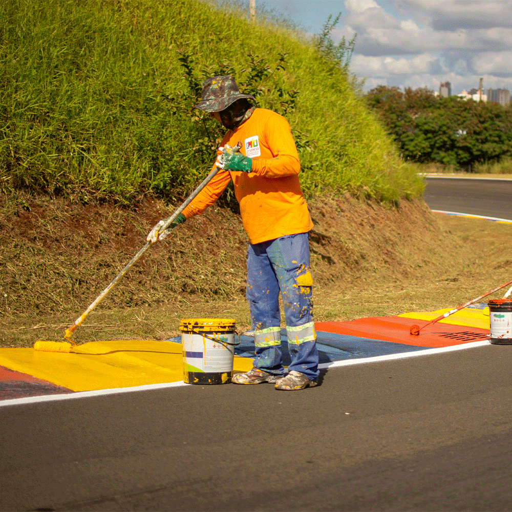 مبادرات فنية تطوعية لتجميل الشوارع