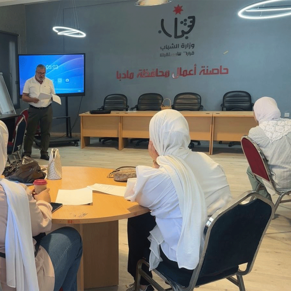 طلاب جامعيون في مادبا يطلقون تطبيق ذكي للتعريف بالمواقع السياحية